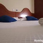De