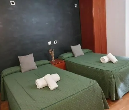 De Ξενοδοχείο 2*