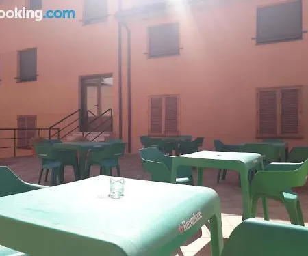 De Ξενοδοχείο 2*